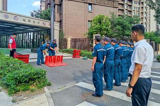 ?勇凯裁判报告：保罗喊暂停被无视+塔图姆关键推人漏吹